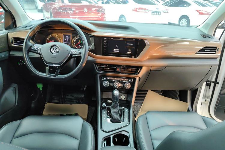 Used Volkswagen Tharu 2020 280TSI Two-Wheel Drive Luxury Edition China VI Standard