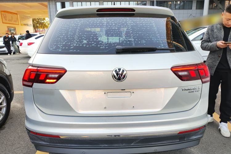 Used Volkswagen Tiguan L 2018 330TSI Automatic Two-Wheel Drive Luxury Edition
