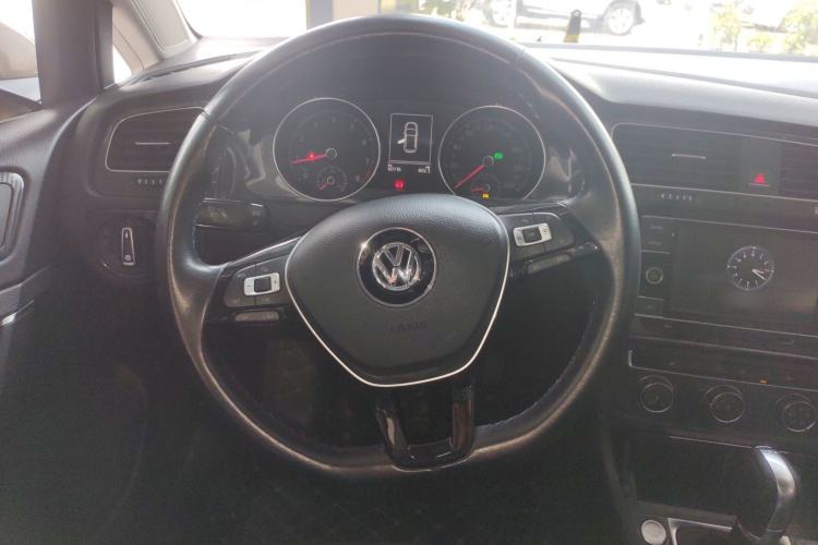 Used Volkswagen Golf 2018 230TSI Automatic Luxury Version