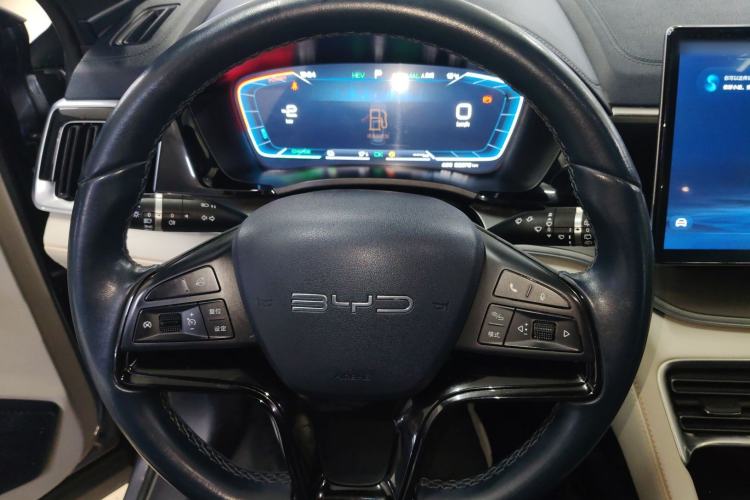 Used BYD Song PLUS New Energy 2024 HONOR Edition DM-i 71km Luxury Model
