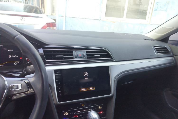 Used Volkswagen Lamando 2021 280TSI DSG Comfort Edition
