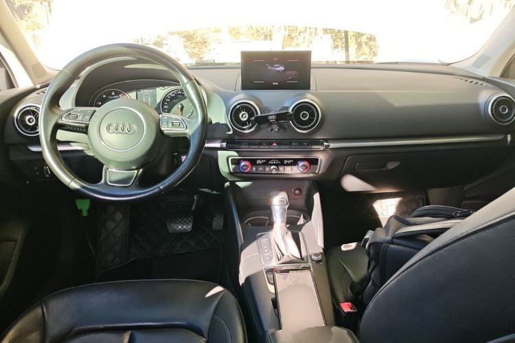 Used Audi A3 2014 Limousine 35 TFSI Automatic Comfort Model
