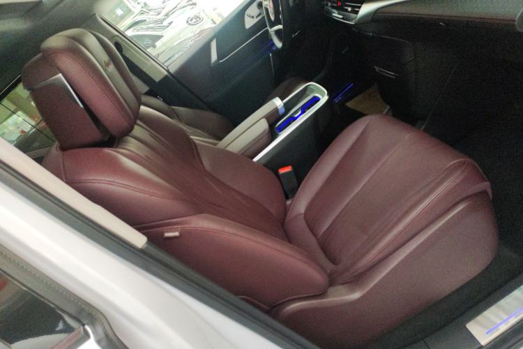 Used Buick Century 2023 2.0T Six-Seater Yinshi Edition
