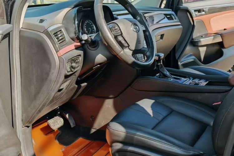 Used GAC Trumpchi GS8 2017 320T Two-Wheel Drive Luxury Smart Connectivity Version (7 Seats)