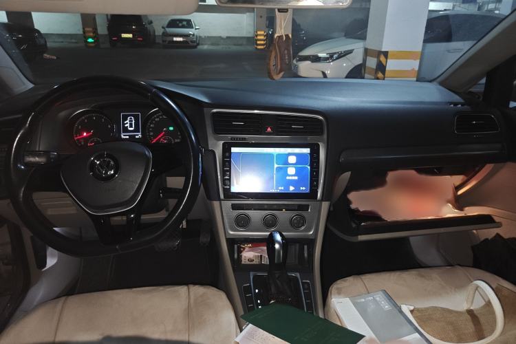 Used Volkswagen Golf 2015 1.4TSI Automatic Comfort Model
