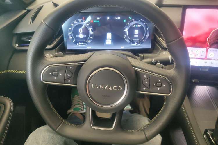 Used Lynk & Co 03 2023 2.0TD DCT JingPro
