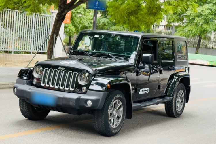 Used  Wrangler 2017 3.0L Sahara Four-Door Comfort Edition
