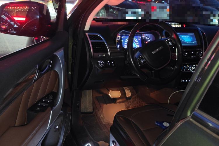 Used Haval H9 2017 2.0T Gasoline 4x4 Luxury 7-Seater
