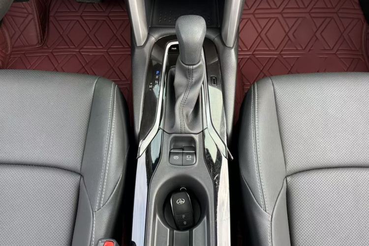 Used Toyota FRONTLANDER 2024 2.0L CVT Leading Plus Edition
