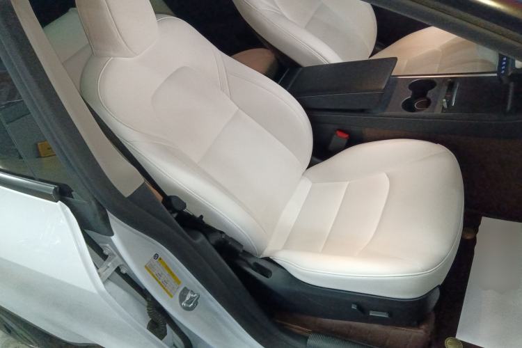 Used Tesla Model Y 2023 Rear-Wheel-Drive Version