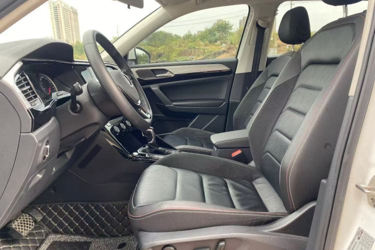 Used Volkswagen Tayron 2019 330TSI Two-Wheel Drive Luxury Model China VI Standard
