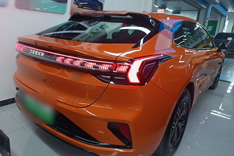 Used Zeekr 001 2025 WE Edition 100 kWh Rear-Wheel Drive
