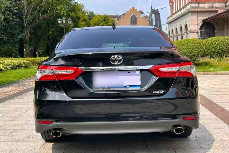 Used Toyota Camry 2021 2.5G Luxury Edition
