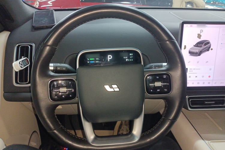 Used Li Auto L8 2023 Pro Model

