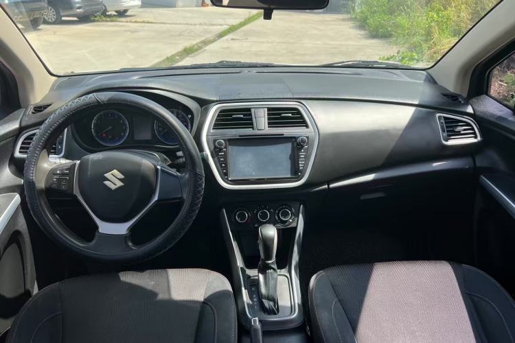 Used Suzuki S-Cross 2014 1.6L CVT Two-Wheel Drive Entry Model
