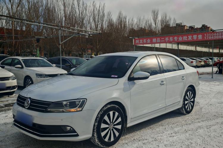 Used Volkswagen Sagitar 2015 230TSI Automatic Luxury Model