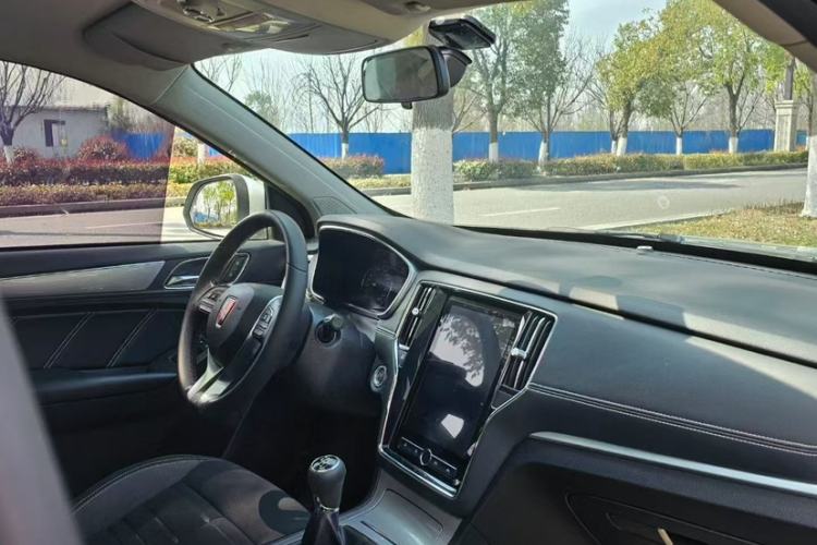 Used Roewe RX5 2020 20T Manual 4G Connect Million Edition
