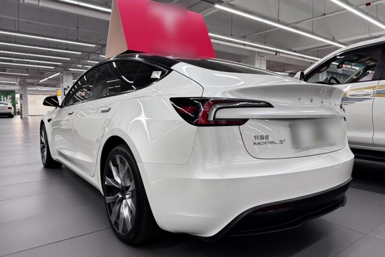 Used Tesla Model 3 2023 Long-Range All-Wheel-Drive Version
