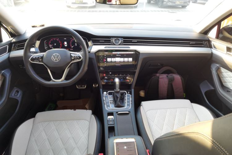 Used Volkswagen Magotan 2023 2 Million Units Commemorative Edition 330TSI DSG Luxury Version
