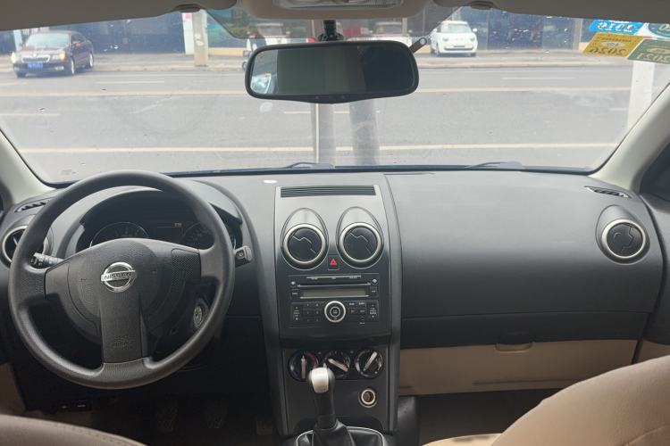 Used Nissan Qashqai 2012 1.6XE Wind 5MT 2WD
