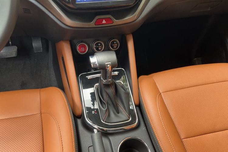 Used Oshan CX70 2017 Facelifted CX70T 1.5T Automatic Luxury Edition
