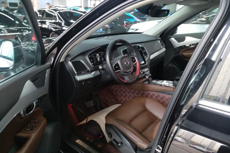 Used Volvo XC90 2019 T5 Zhiyi Edition 5-Seater China VI Standard
