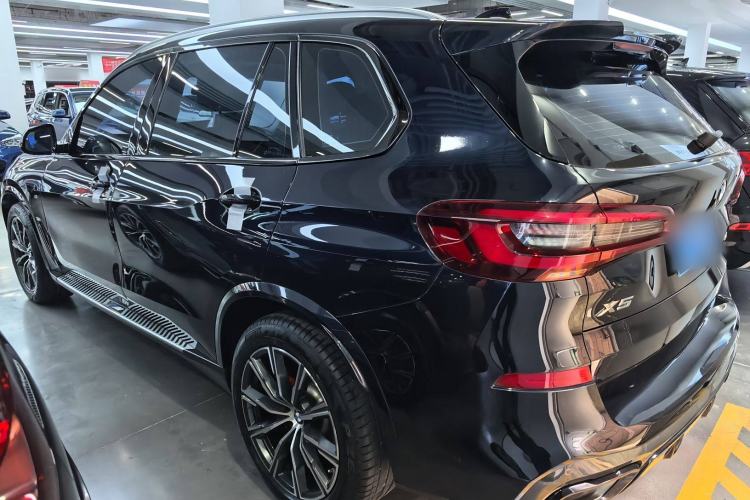 Used BMW X5 2022 Restyled xDrive 30Li Luxury Version M Sport Package
