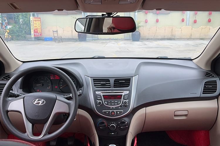 Used Hyundai Verna 2014 1.4L Manual Smart GLS Trim
