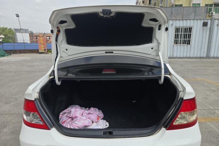 Used BYD F3 2012 Energy-Saving Edition 1.5L Manual Comfort Model
