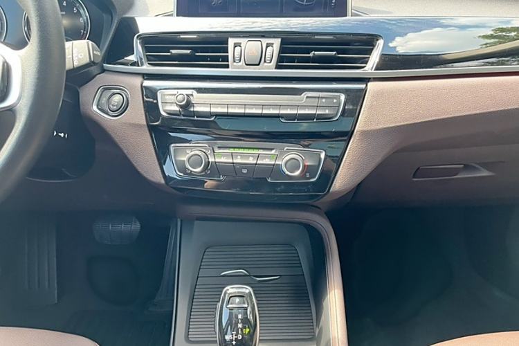 Used BMW X1 2020 sDrive20Li Fashion Model
