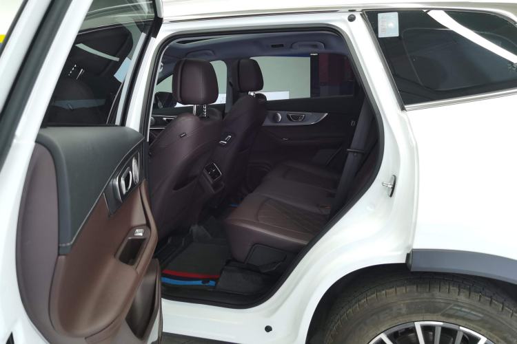 Used Chery Tiggo 8 PRO 2022 290T Two-Wheel Drive Haohan Edition 5 Seats
