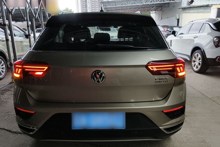 Used Volkswagen T-ROC 2019 280TSI DSG Two-Wheel Drive Comfort Version China VI Standard
