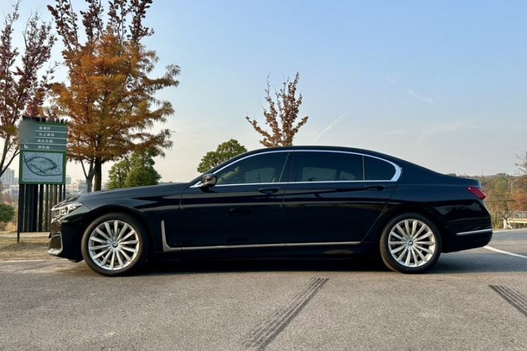 Used BMW 7 Series 2021 730Li Luxury Package