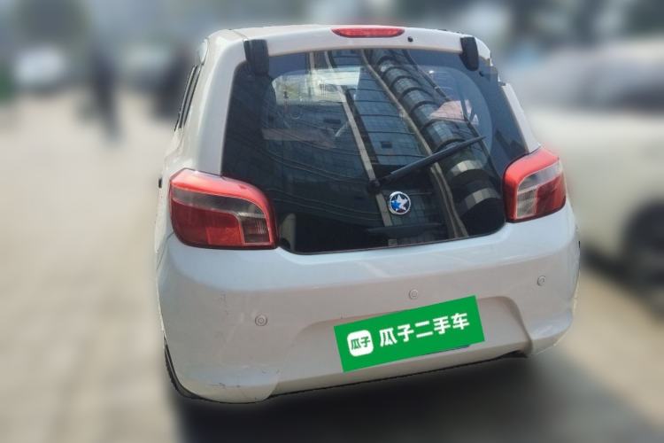 Used Venucia R30 2014 1.2L Manual Luxury Edition