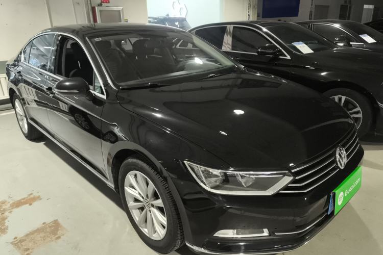 Used Volkswagen Magotan 2018 330TSI DSG Advanced Model
