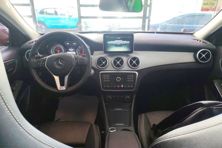 Used Mercedes-Benz GLA 2016 GLA 220 4MATIC Fashion Edition
