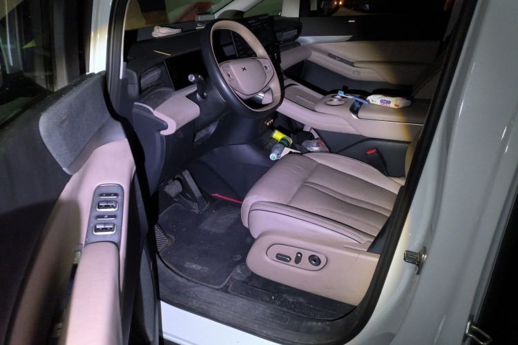 Used XPeng X9 2024 702 Ultra-Long Range Max