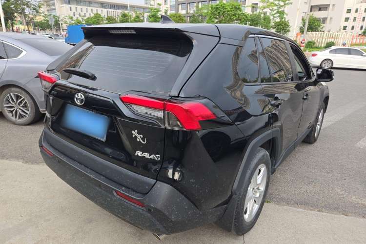 Used Toyota RAV4 2022 2.0L CVT Two-Wheel Drive Urban Edition

