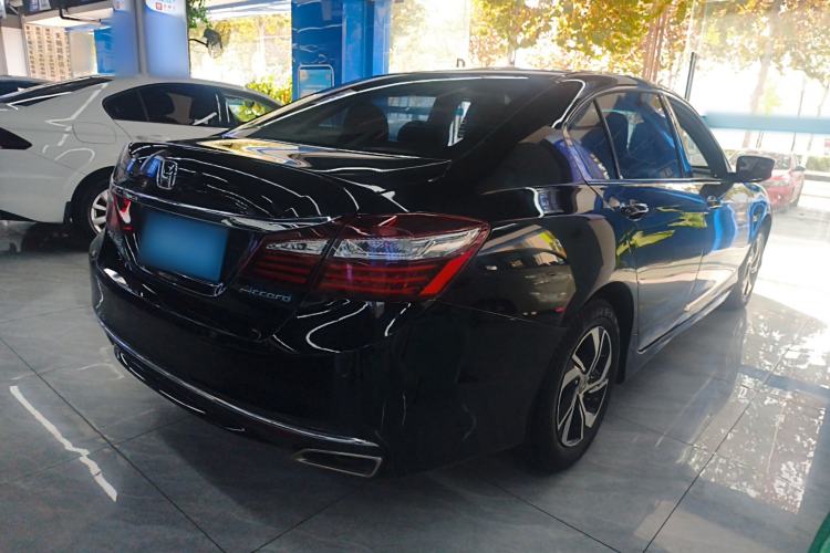 Used Honda Accord 2016 2.0L Comfort Edition
