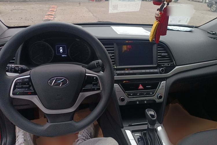 Used Hyundai Elantra 2016 1.6L Automatic ZhiXuan – Elite Version
