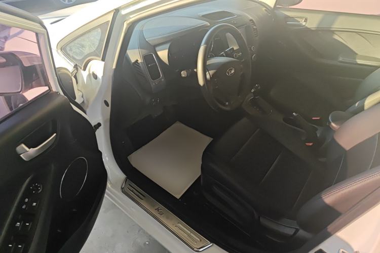 Used Kia K3 2015 1.6L Automatic GLS
