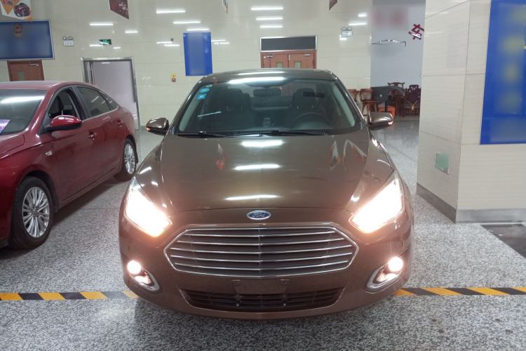 Used Ford Escort 2015 1.5L Manual Fashion Edition
