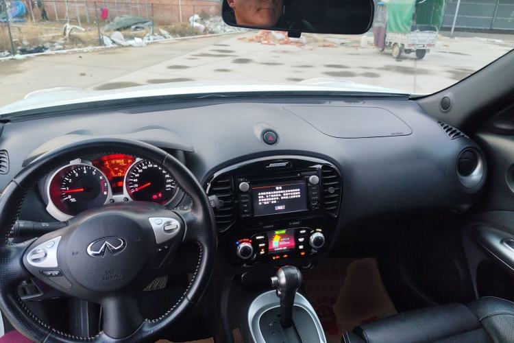 Used Infiniti ESQ 2014 1.6L Luxury Edition
