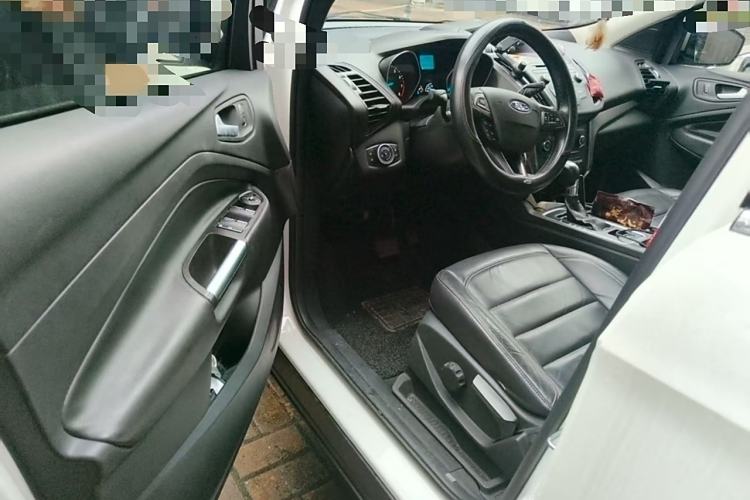 Used Ford Kuga 2017 EcoBoost 180 Two-Wheel-Drive Platinum Edition
