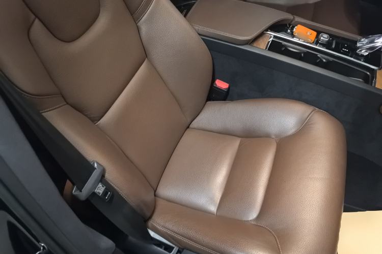 Used Volvo XC90 2023 B6 Zhiyi Luxury Edition 7-Seater
