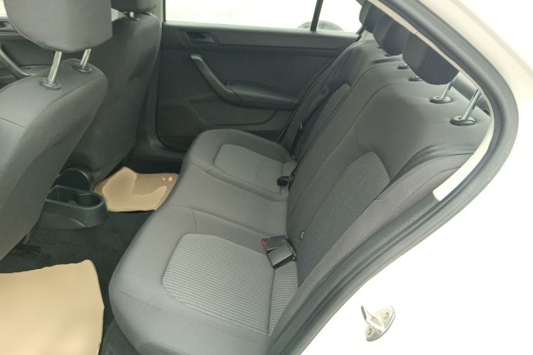 Used Volkswagen Santana 2016 1.6L Manual Fashion Edition