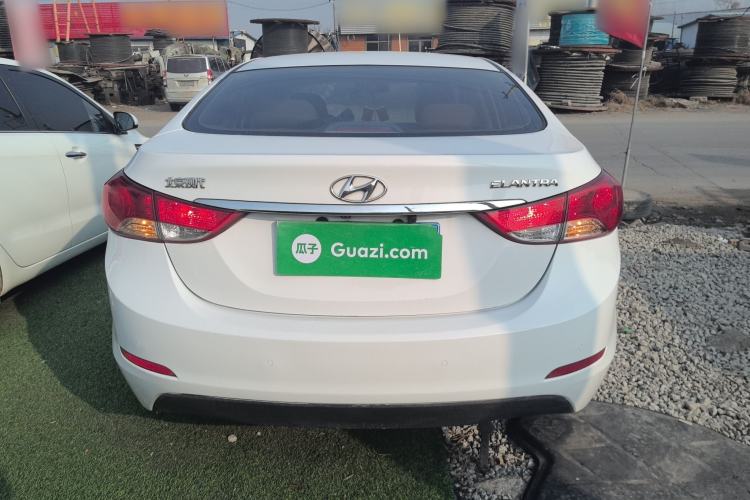 Used Hyundai Elantra 2015 1.6L Automatic Leading Model
