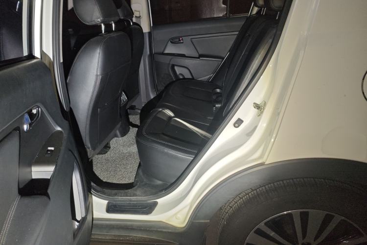 Used Kia Sportage R 2015 2.0L Automatic Two-Wheel Drive DLX Model