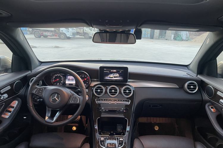 Used Mercedes-Benz GLC 2019 Facelift GLC 260 L 4MATIC Luxury Model