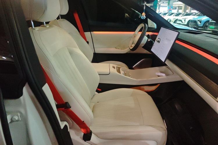 Used ONVO L60 2024 60 kWh Rear-Drive Version